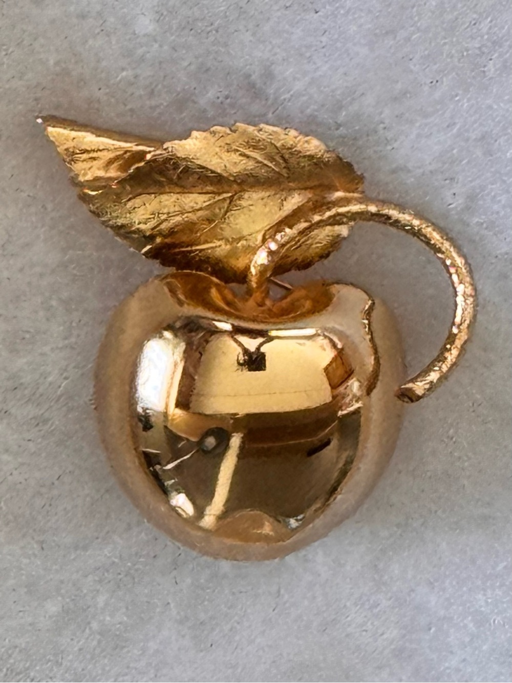 Vintage Napier 3d Apple "Orchard Treasure" Brooch